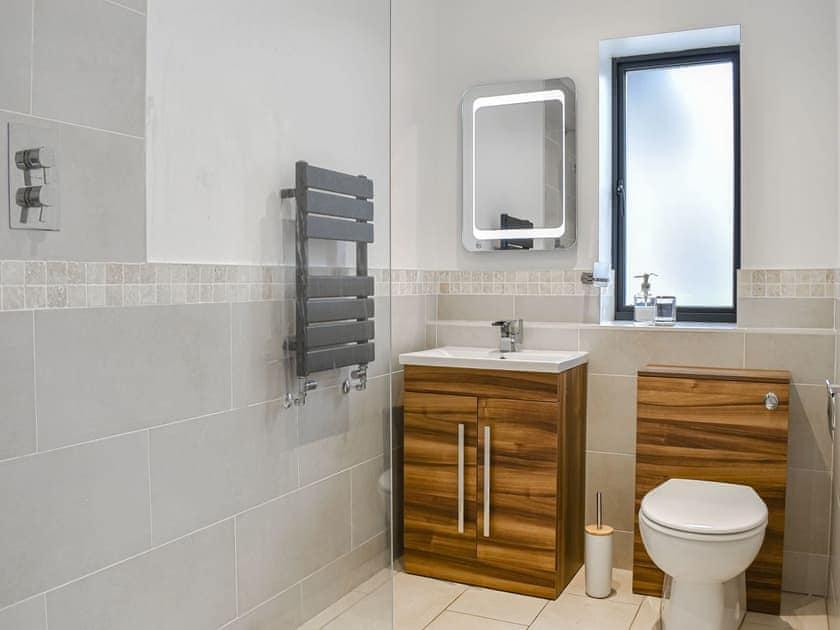 Shower room | Lake View, Rudyard Lake