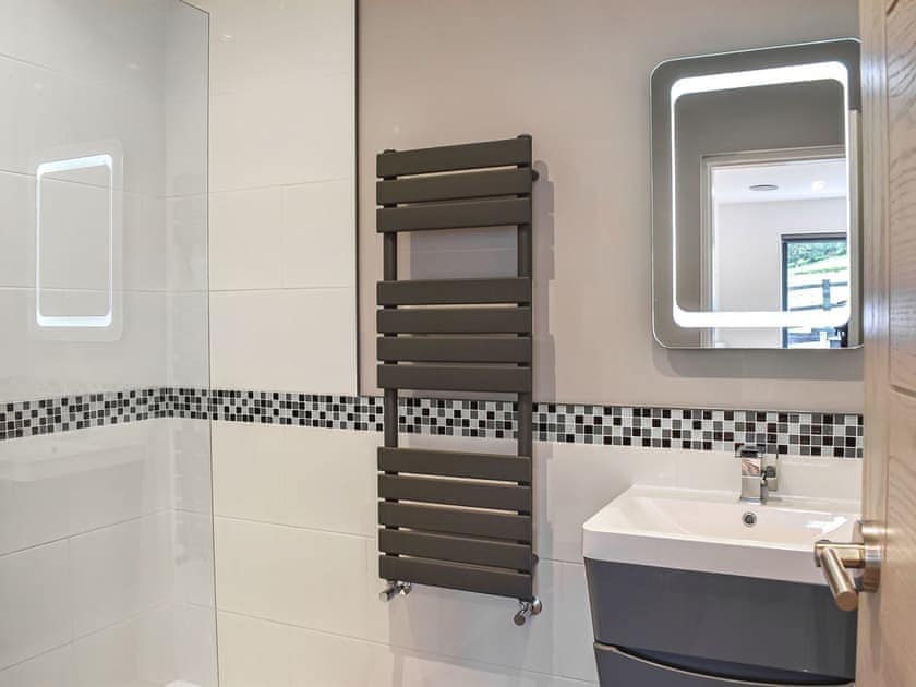 Shower room | Lake View, Rudyard Lake
