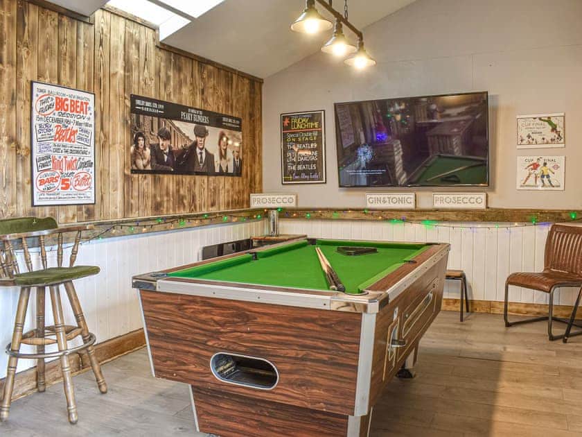 Onsite pub area | Lake View, Rudyard Lake