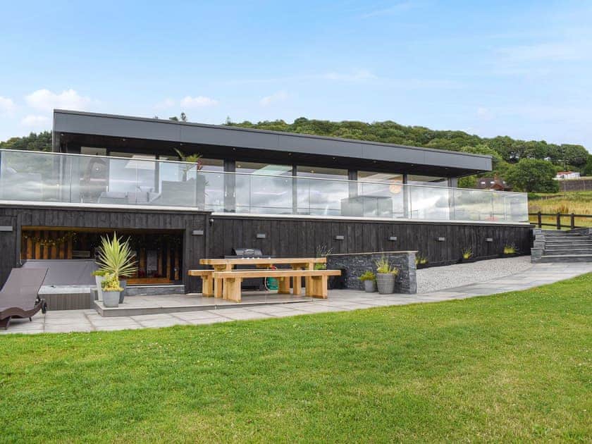 Exterior | Lake View, Rudyard Lake