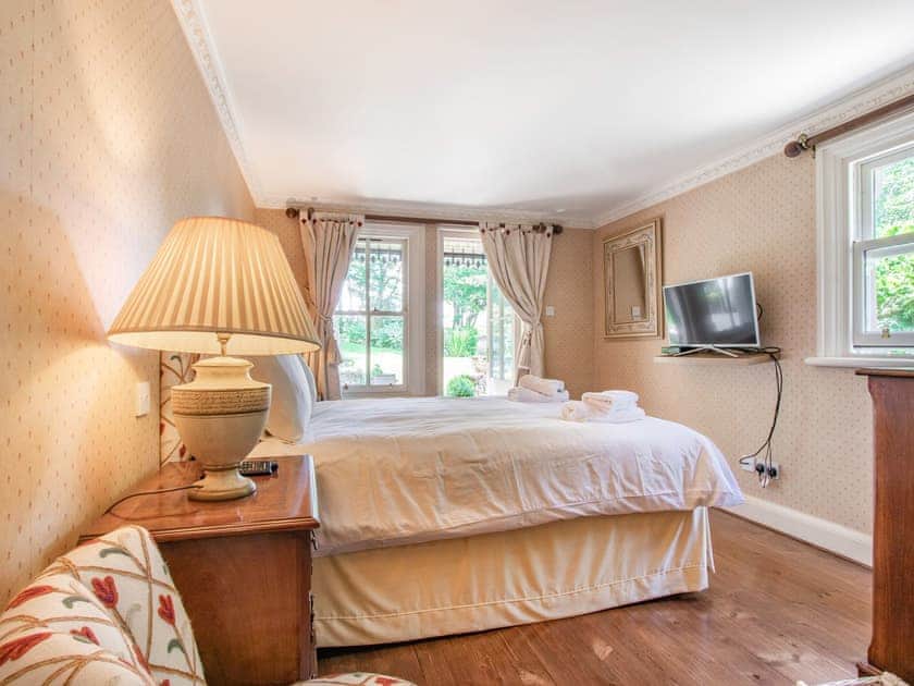 Double bedroom | Lawburn House, Auchterarder