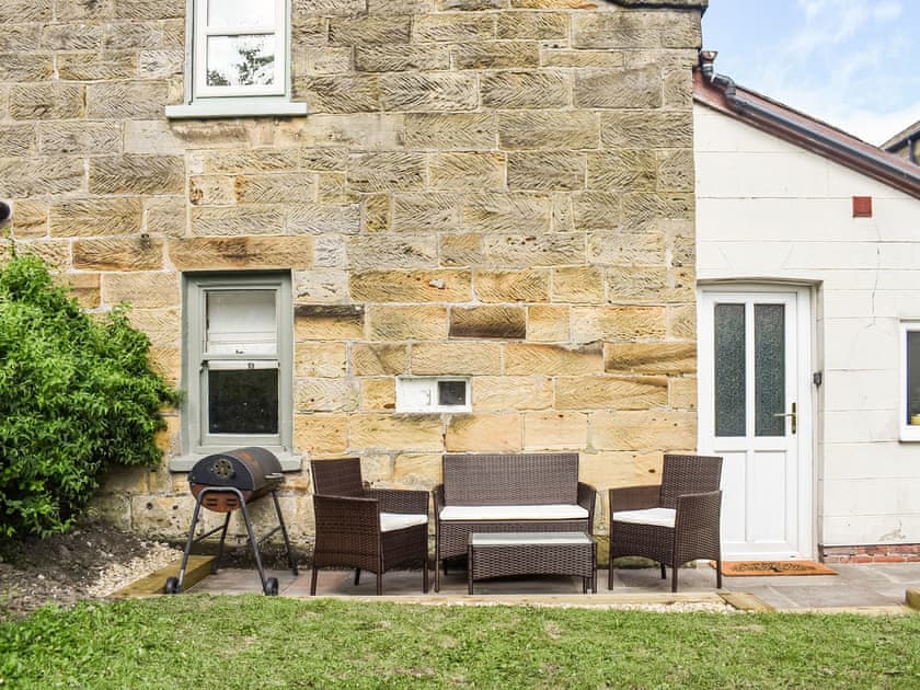 Sitting-out-area | Chapel Cottage, Fylingthorpe