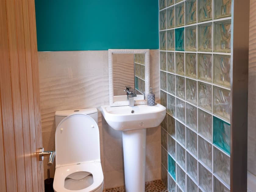 Shower room | Melrose Cottage - Amble Retreats, Amble