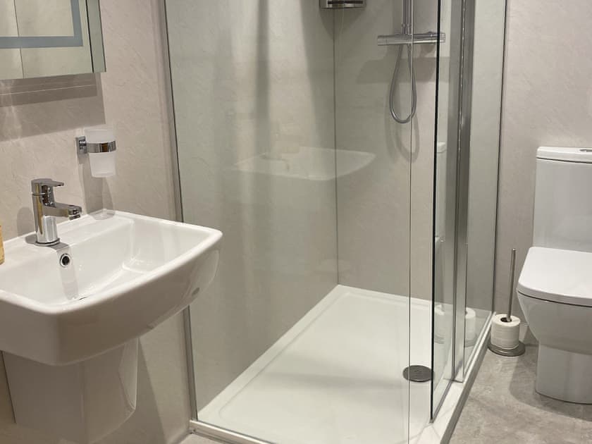 Shower room | Bosuns Cottage, Whitby 