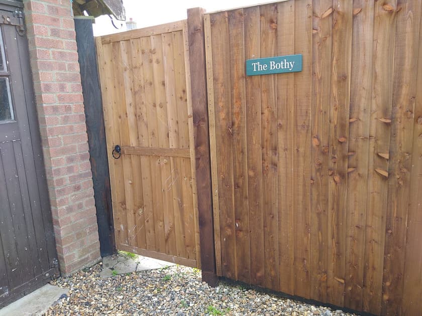 Entrance gate | The Bothy, Great Hockham, near Thetford