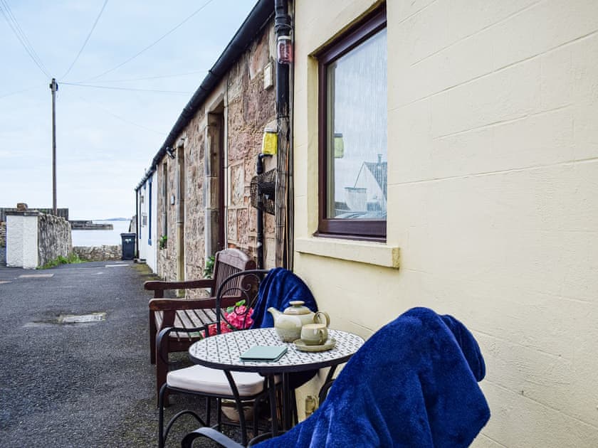 Sitting-out-area | Lightkeeper’s Rest, Anstruther