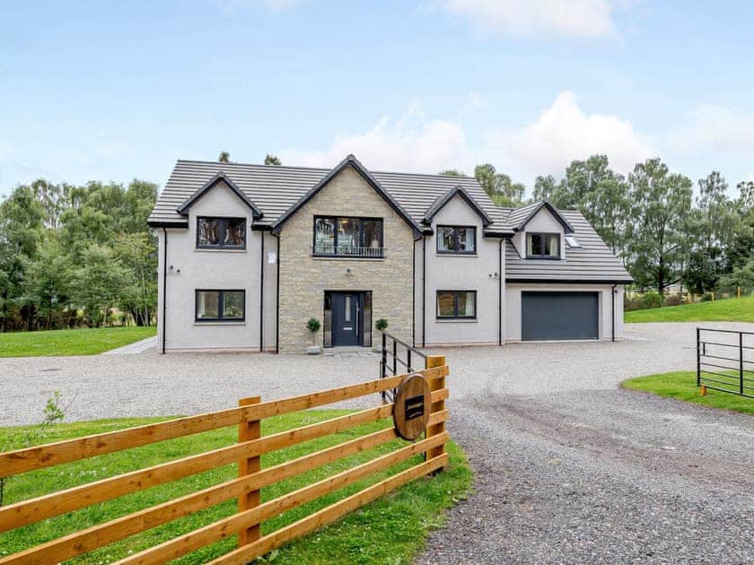 Exterior | Strathclaggan, Craigellachie