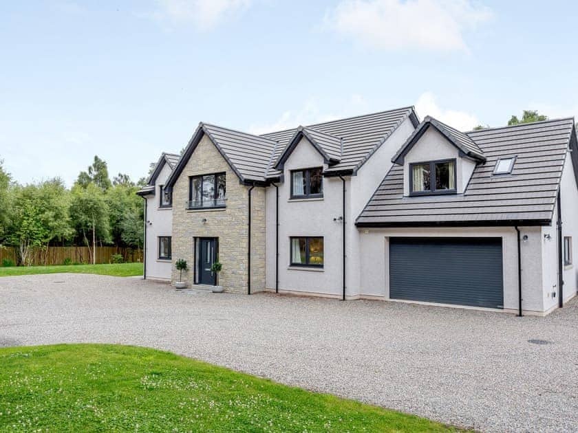 Exterior | Strathclaggan, Craigellachie