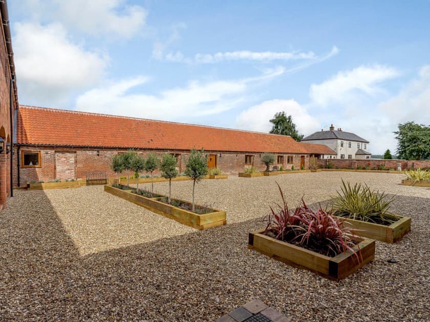 Setting | Honies Farm Barns- The Wheat Store - Honies Farm Barns, East Stoke, near Newark