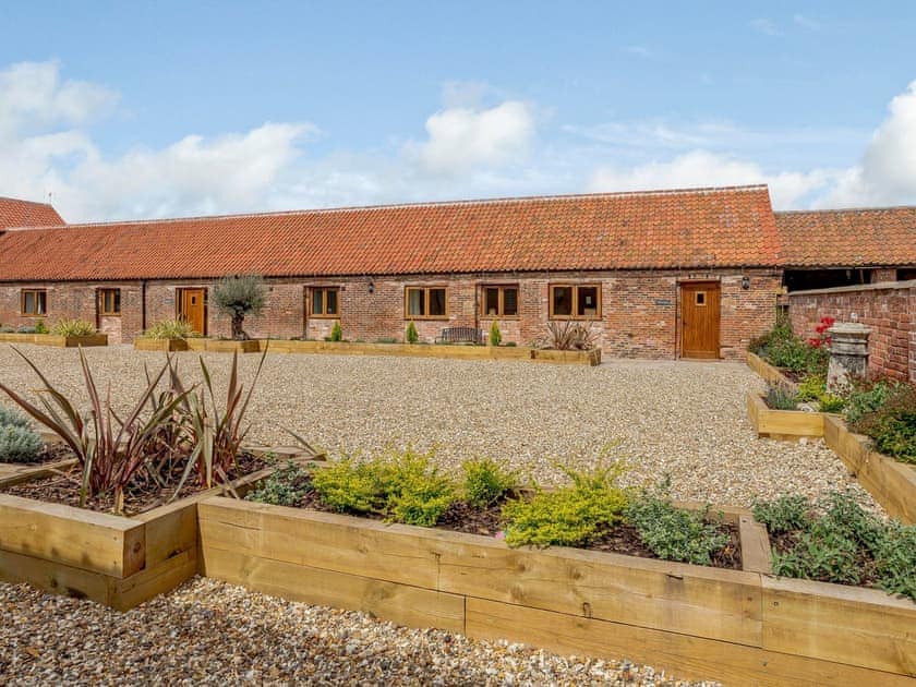 Setting | Honies Farm Barns- The Wheat Store - Honies Farm Barns, East Stoke, near Newark