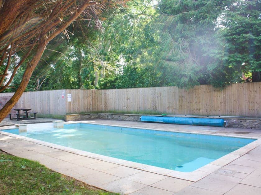 Swimming pool | Head Brewers House - Brewery Cottages, Wainfleet