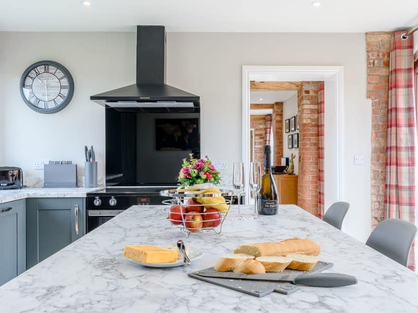 Kitchen | Honies Farm barns- The Archers - Honies Farm barns, East Stoke, near Newark