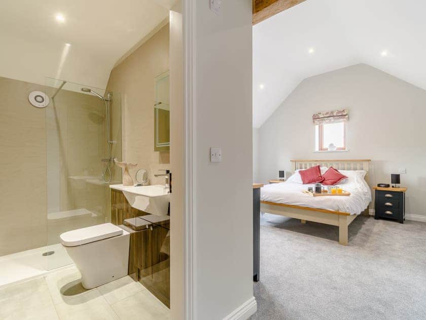 En-suite | Honies Farm barns- The Archers - Honies Farm barns, East Stoke, near Newark