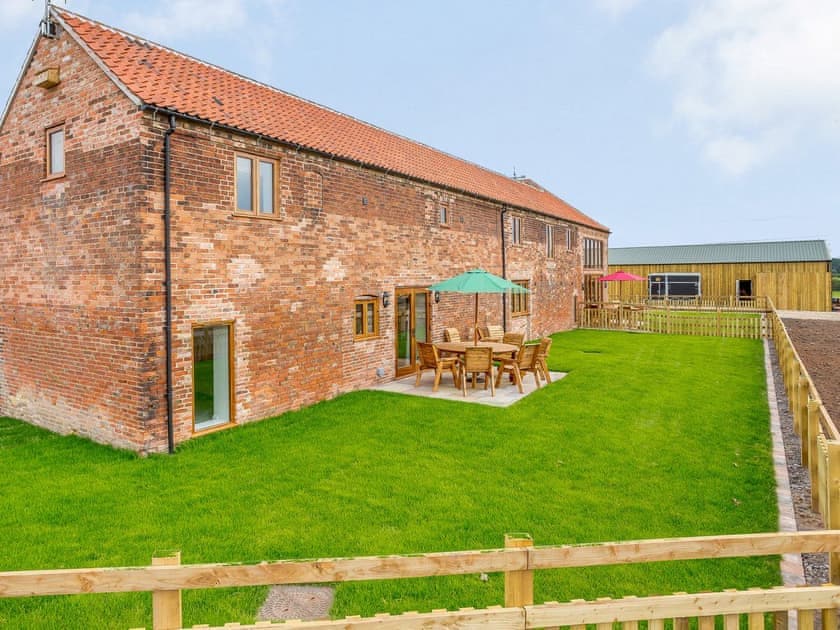 Garden | Honies Farm barns- The Archers - Honies Farm barns, East Stoke, near Newark