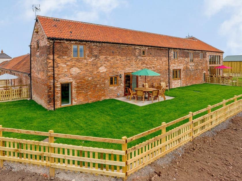 Garden | Honies Farm barns- The Archers - Honies Farm barns, East Stoke, near Newark