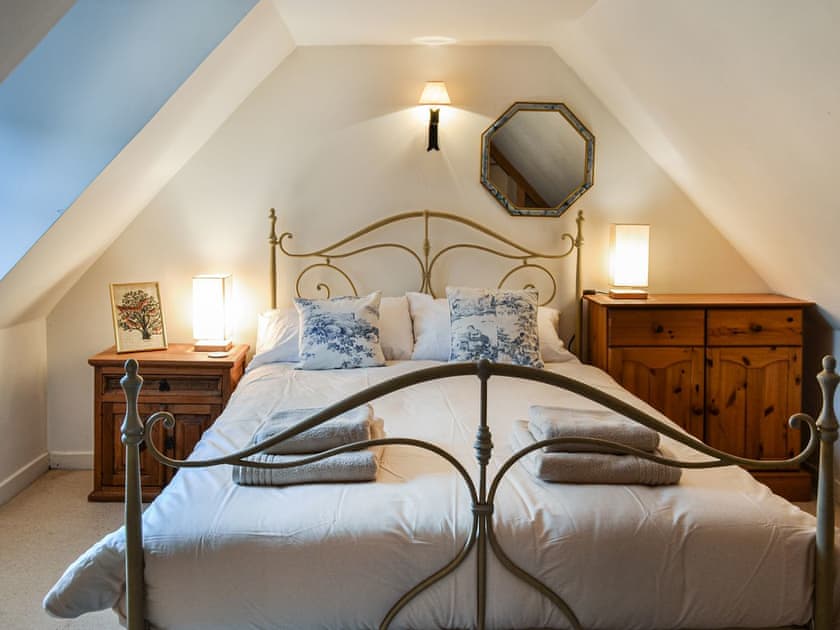Double bedroom | Oakwood Cottage, Glencoe