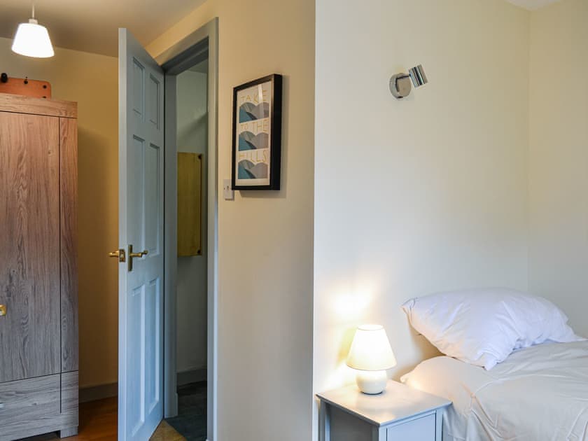 Single bedroom | Oakwood Cottage, Glencoe
