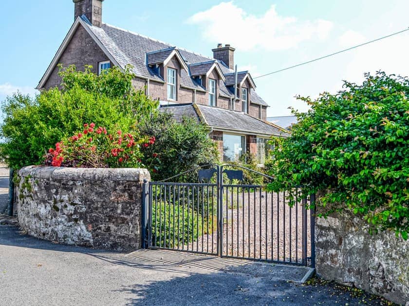 Exterior | Repentance View, Annan