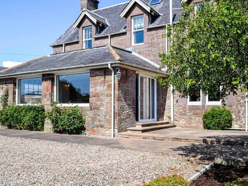 Exterior | Repentance View, Annan
