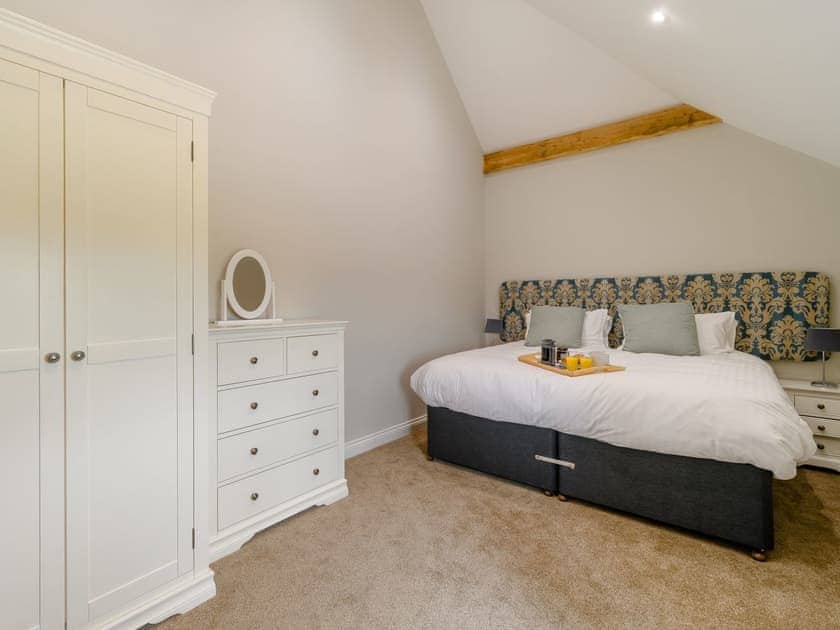 Double bedroom | Honies Farm Barns- The Vintage Store - Honies Farm Barns, East Stoke, near Newark