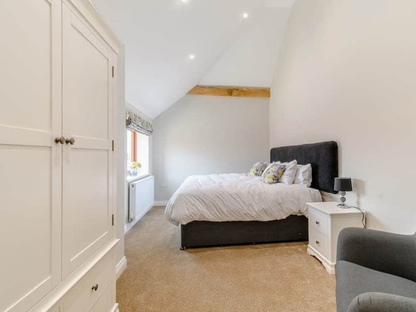 Double bedroom | Honies Farm Barns- The Vintage Store - Honies Farm Barns, East Stoke, near Newark