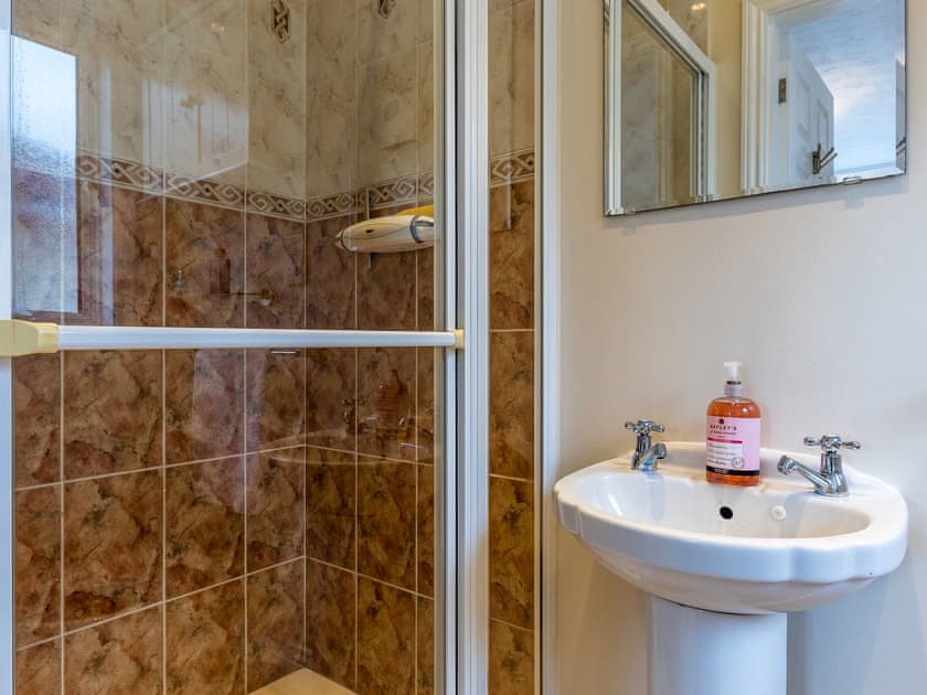 En-suite | The Reeds, Wroxham