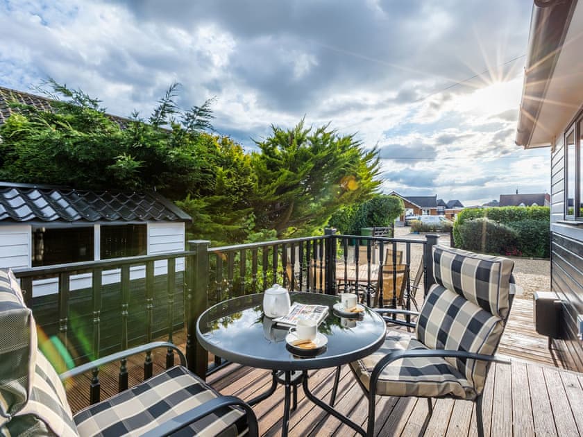 Sitting-out-area | The Reeds, Wroxham