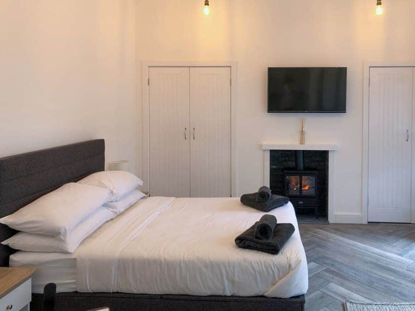 Studio | Whinacres Cottage @1894, Conwy Morfa