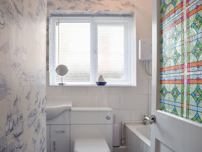 Bathroom | Robin’s Rest, Whitby