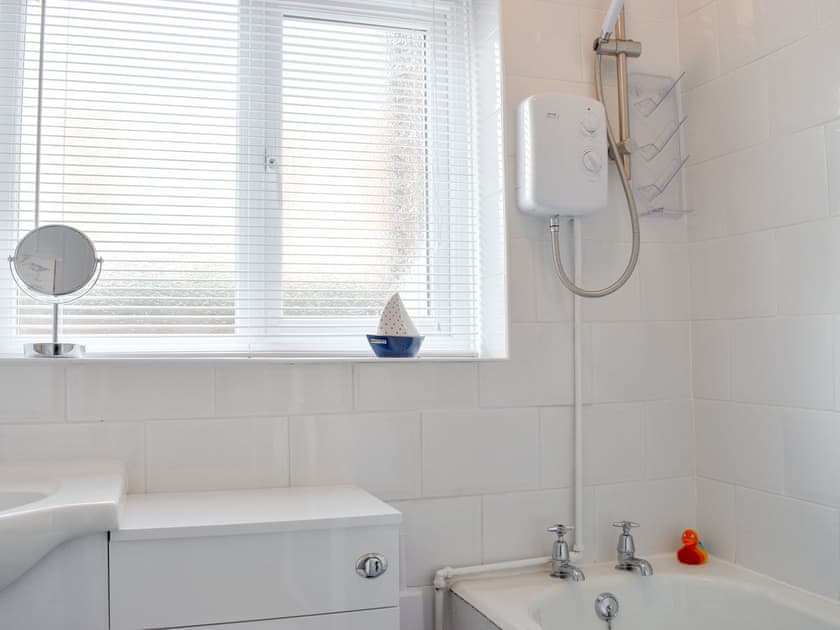 Bathroom | Robin’s Rest, Whitby