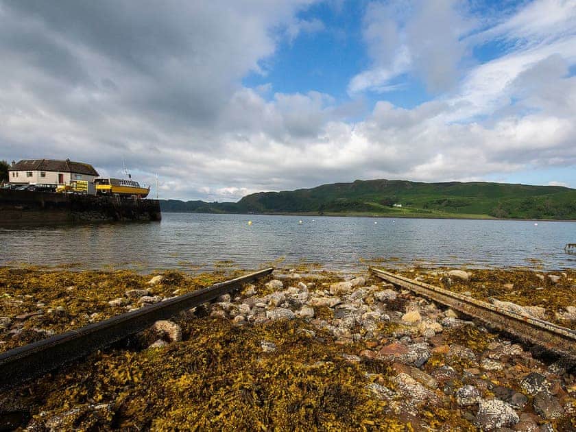 Sea View 100 yards away  | Bach - Puffin, Oban