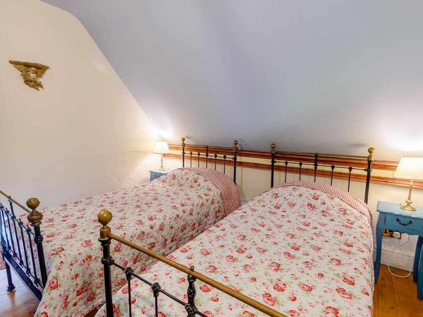 Twin bedroom | St Andrews Church, Panton
