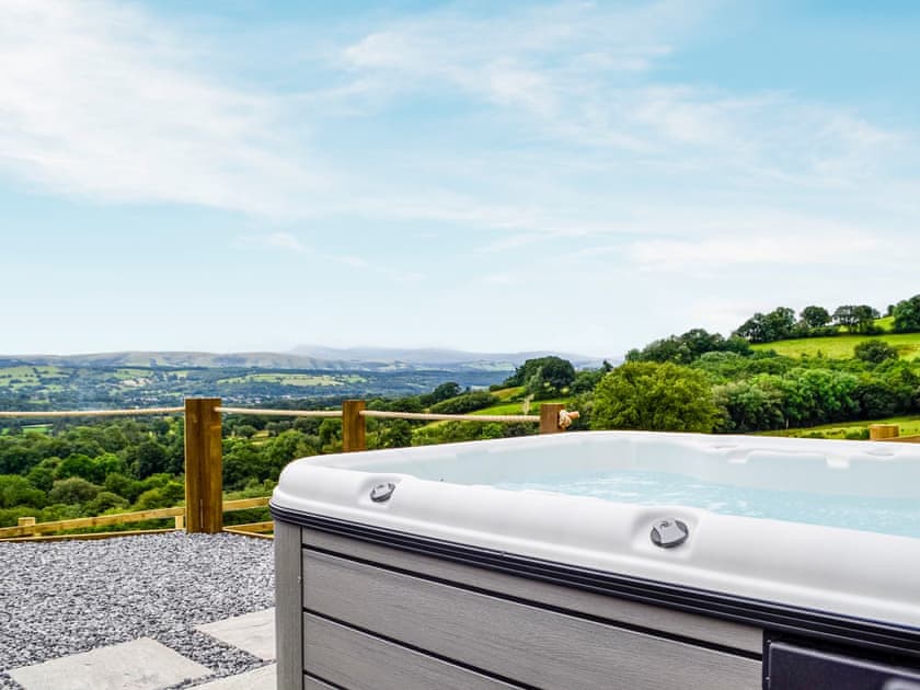 Hot tub | Mountain View - Bwlchmaenllwyd Farm Holiday, Cilycwm, near Llandovery