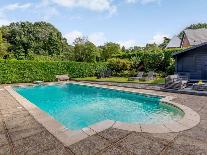 Swimming pool | Furnace House - Furnace Cottages, Felbridge