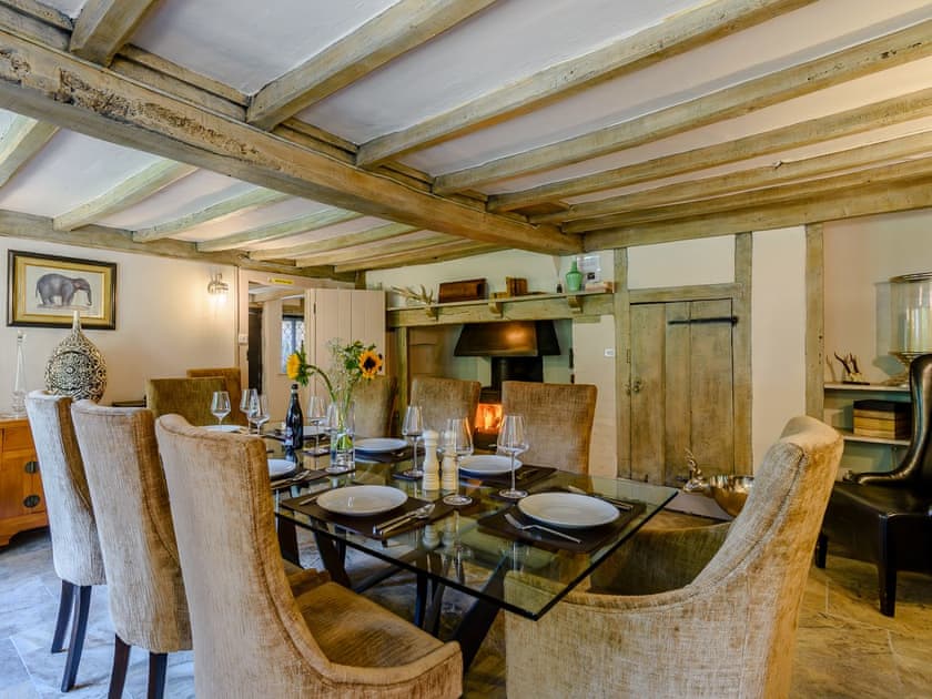 Dining room | Furnace House - Furnace Cottages, Felbridge