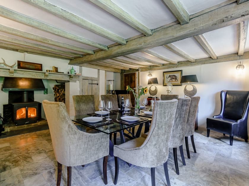 Dining room | Furnace House - Furnace Cottages, Felbridge