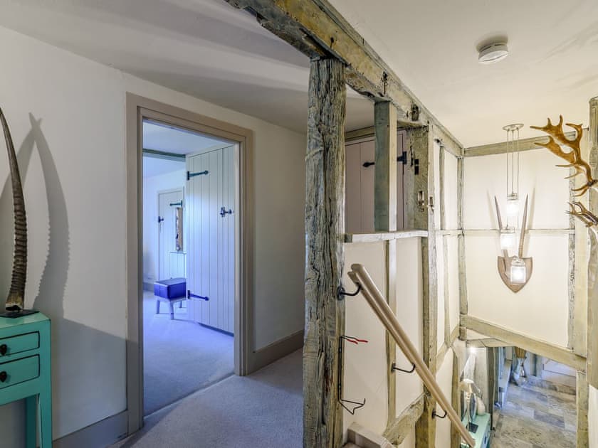 Landing | Furnace House - Furnace Cottages, Felbridge