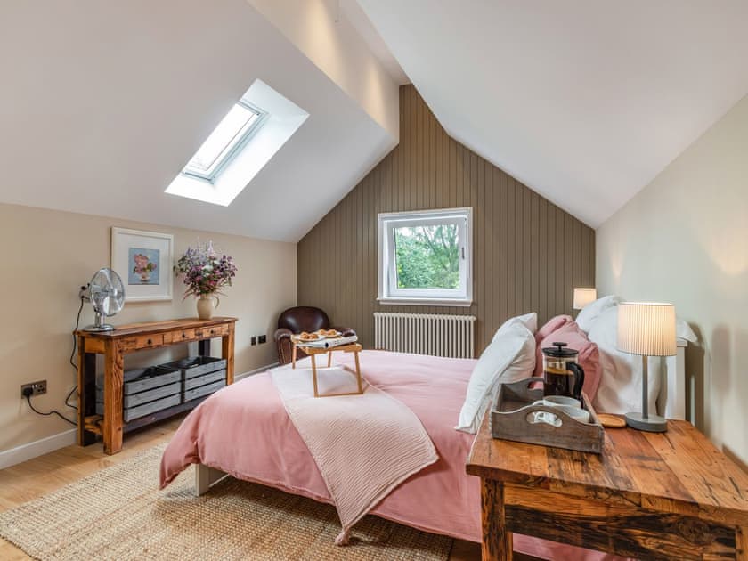 Double bedroom | The Granary - Dunira Cottages, Dunira, near Comrie
