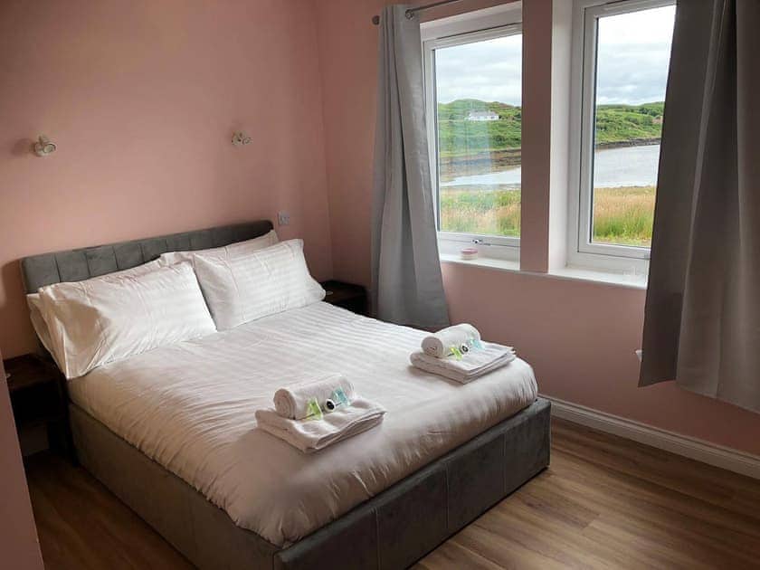 Double bedroom | Caroy Bay Cottage - Caroy Cottages, Caroy