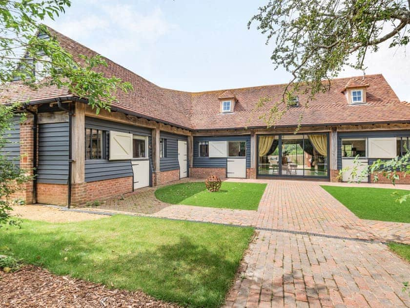 Exterior | Lucky’s Stable - The Osiers, Chichester