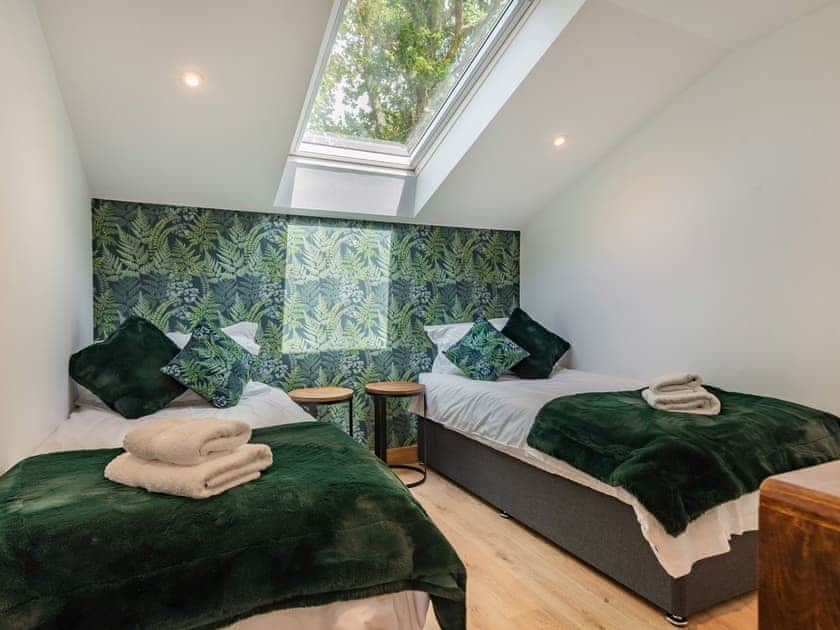 Twin bedroom | Lucky’s Stable - The Osiers, Chichester