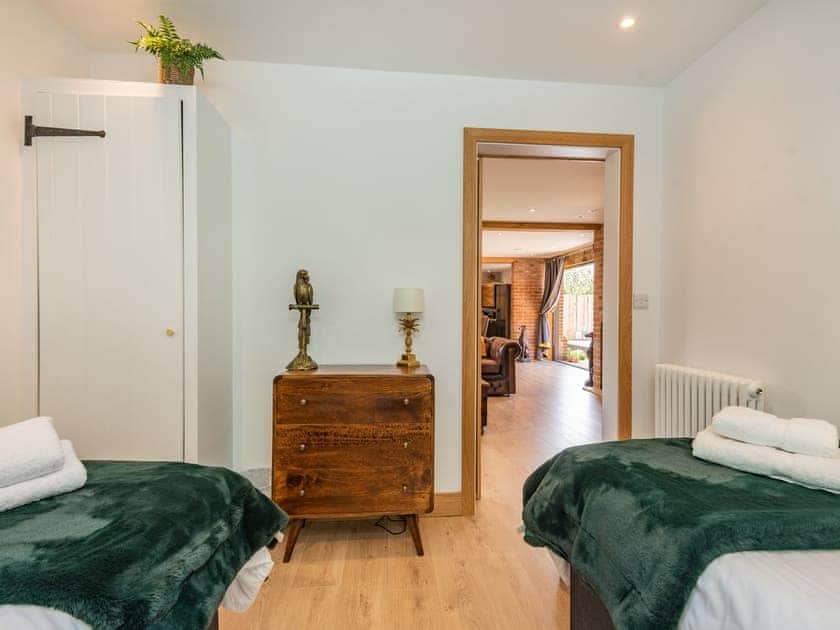 Twin bedroom | Lucky’s Stable - The Osiers, Chichester