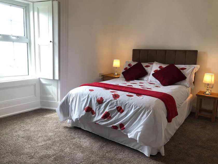 Double bedroom | Ballygroggan Farmhouse - Ballygroggan Farm, Machrihanish, near Campbeltown