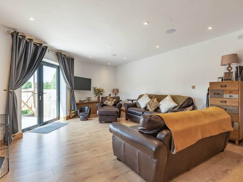 Living area | The Osiers- Silhouette’s Stable - The Osiers, Chichester