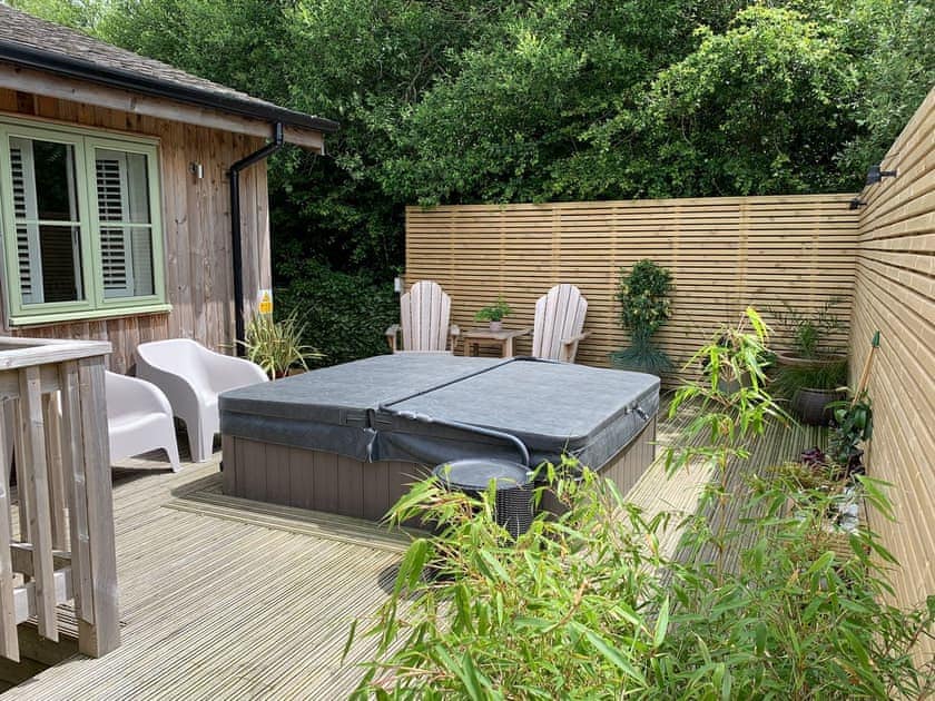 Hot tub | Meadowside Lodges- Peregrine Lodge - Meadowside Lodges, St Columb, near Padstow