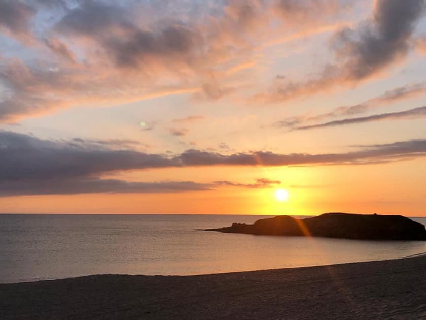 Sunset at Constantine Bay | Meadowside Lodges- Peregrine Lodge - Meadowside Lodges, St Columb, near Padstow