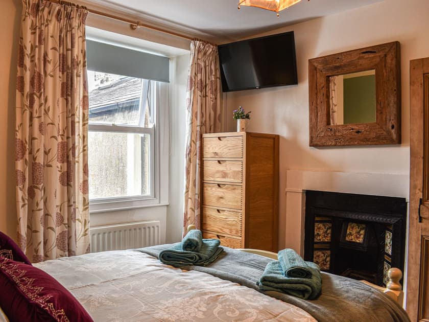 Double bedroom | Kings Cottage, Giggleswick, near Settle