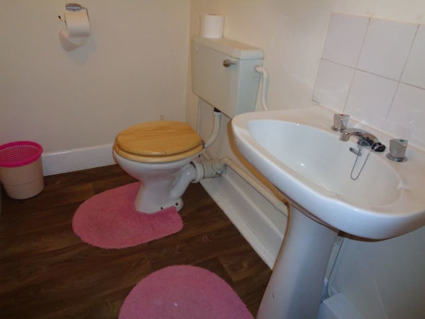 WC | Daisy Cottage - East Hook Holiday Cottages, Okehampton