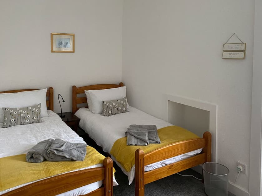 Twin bedroom | Arden House, Comrie, near Crieff