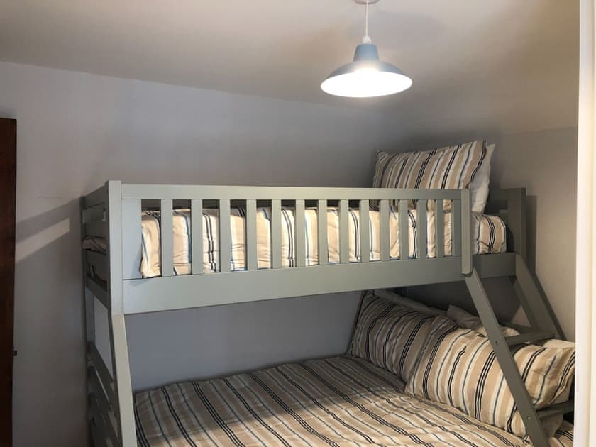 Cottage family bedroom | Church View Cottage and Barn, Hatherleigh, near Okehampton